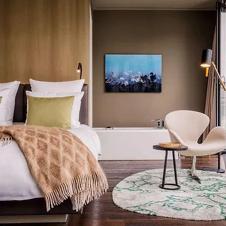 Hotel So/ Stue 5*